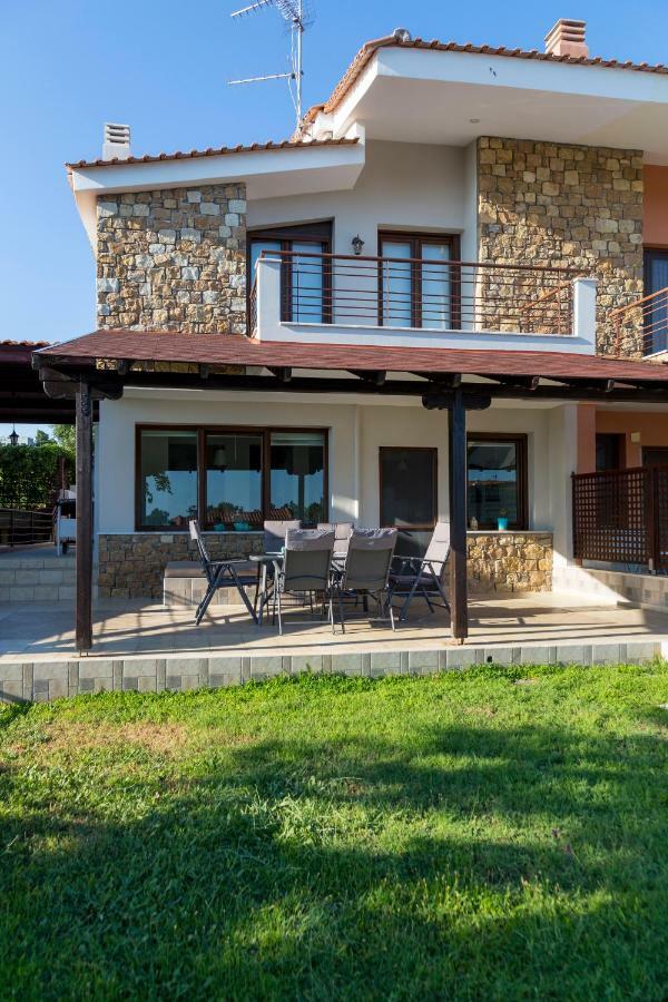 Villa Kristin 2 - 2Min Walk To Great Sandy, Shallow Beach Nikiti  Luaran gambar